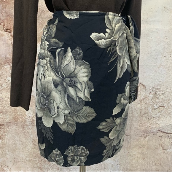 Linda Allard Ellen Tracy Skirt | Floral Wrap Skirt - Picture 2 of 7